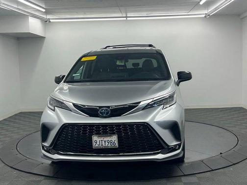 Celestial Silver Metallic 2023 Toyota Sienna XSE 7 Passenger