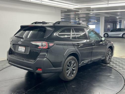 2023 Subaru Outback Onyx Edition
