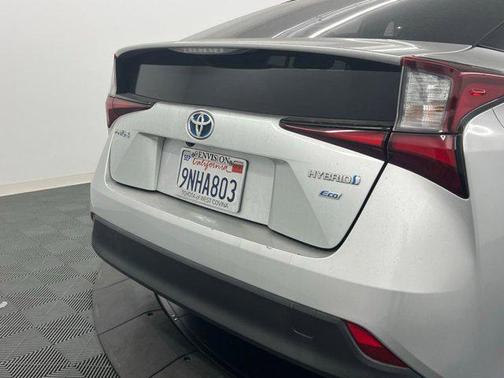 2019 Toyota Prius L