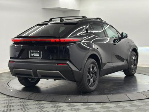 Midnight Black Metallic 2026 Toyota C-HR SE
