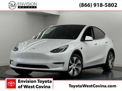 Pearl White Multi-Coat 2023 Tesla Model Y Long Range Dual Motor All-Wheel Drive