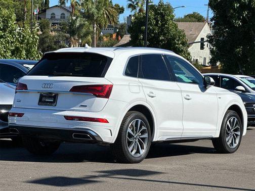 2022 Audi Q5 45 S line Premium Plus