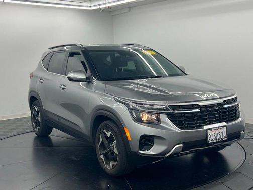 Steel Gray 2024 Kia Seltos EX