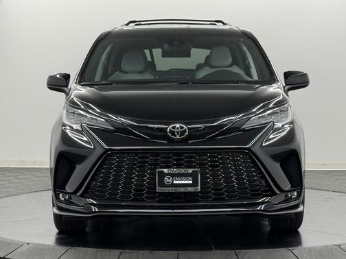 2026 Toyota Sienna XSE 7 Passenger