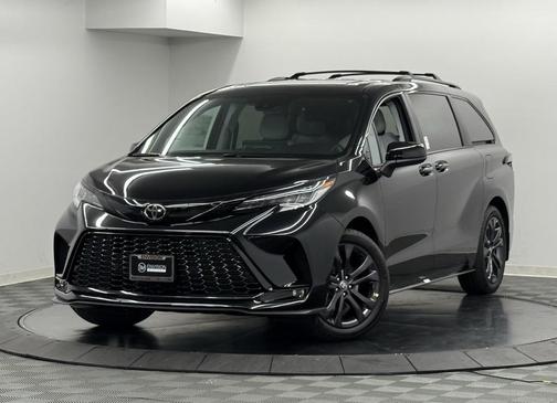 2026 Toyota Sienna XSE 7 Passenger