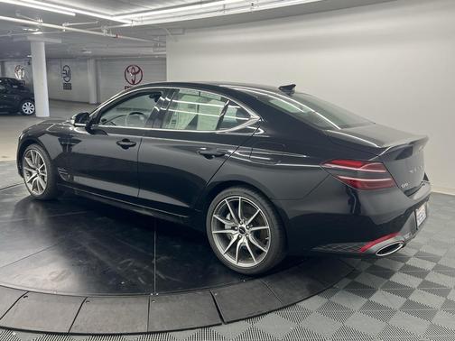 2025 Genesis G70 2.5T RWD