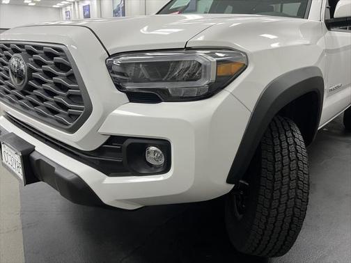 Photo 5 of 32 of 2022 Toyota Tacoma TRD Off Road