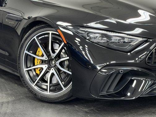 2022 Mercedes-Benz AMG SL 63 Base