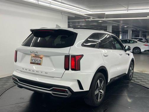 2022 Kia Sorento S