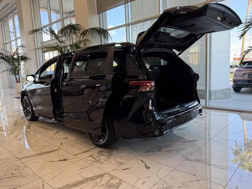 2026 Toyota Sienna XSE 7 Passenger