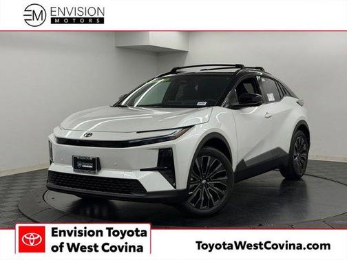 Wind Chill Pearl w/Midnight Black Metallic Roof 2026 Toyota C-HR XSE