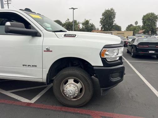 2022 RAM 3500 Tradesman Regular Cab 4x4 8' Box
