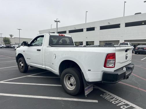 2022 RAM 3500 Tradesman Regular Cab 4x4 8' Box