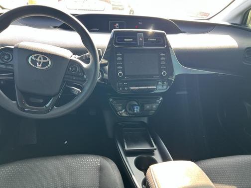2021 Toyota Prius LE