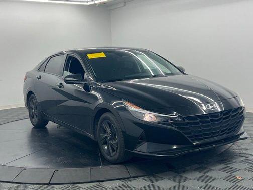 Phantom Black 2022 Hyundai ELANTRA HEV Blue