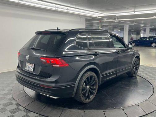 2020 Volkswagen Tiguan 2.0T SE R-Line Black