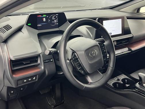 2024 Toyota Prius Prime SE