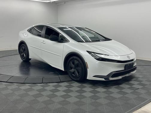 2024 Toyota Prius Prime SE