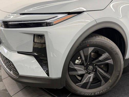 Cement 2026 Toyota C-HR SE