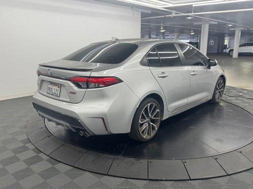 Classic Silver Metallic 2022 Toyota Corolla XSE