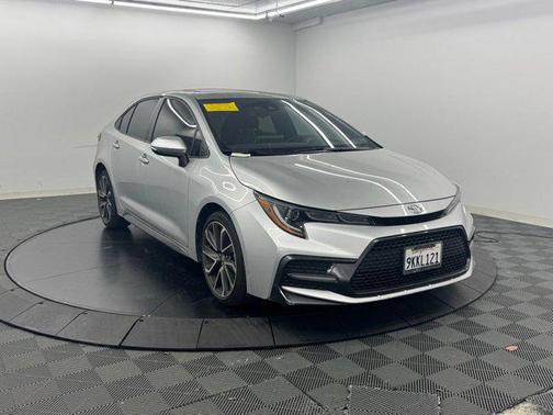 Classic Silver Metallic 2022 Toyota Corolla XSE