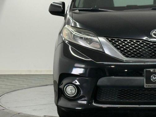 2015 Toyota Sienna SE Premium
