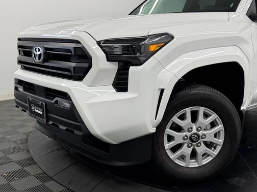 Ice Cap 2026 Toyota Tacoma SR5