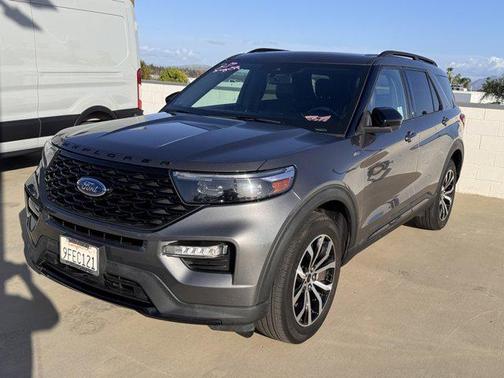 2023 Ford Explorer ST-Line