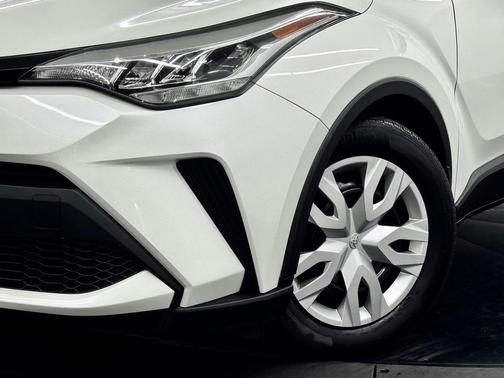 2021 Toyota C-HR LE