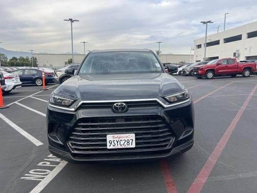 2025 Toyota Grand Highlander XLE