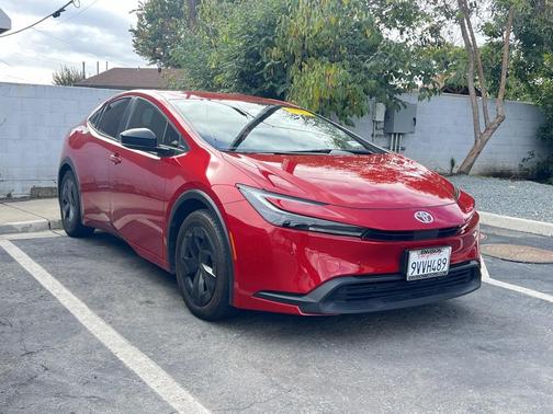 2023 Toyota Prius LE
