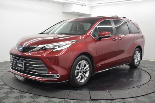 2021 Toyota Sienna Platinum 7 Passenger