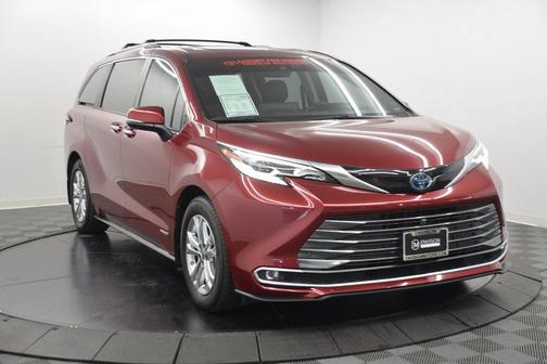 2021 Toyota Sienna Platinum 7 Passenger