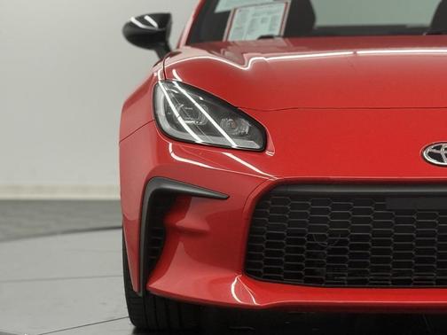 2024 Toyota GR86 Premium