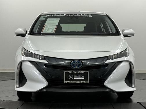 2022 Toyota Prius Prime XLE