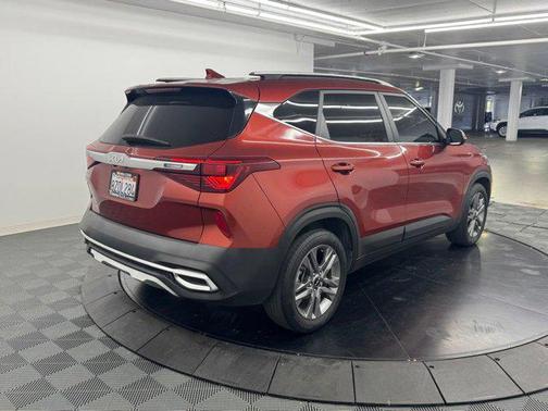 Mars Orange 2022 Kia Seltos S
