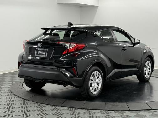 2021 Toyota C-HR LE