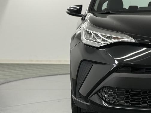 2021 Toyota C-HR LE