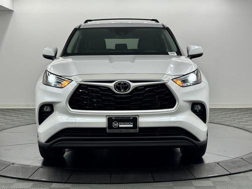 2025 Toyota Highlander LE