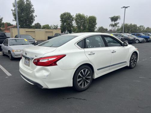 2016 Nissan Altima 2.5 SV