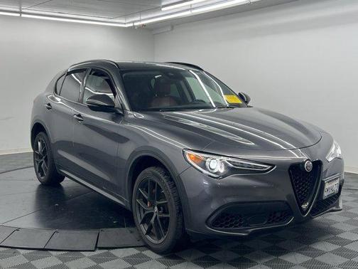 2020 Alfa Romeo Stelvio Base