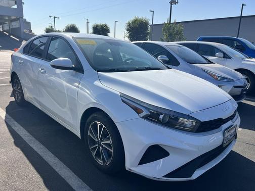 2022 Kia Forte LXS
