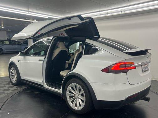 2020 Tesla Model X Long Range Dual Motor All-Wheel Drive