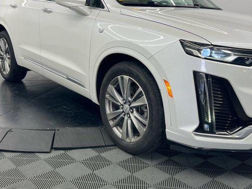 2023 Cadillac XT6 Premium Luxury FWD