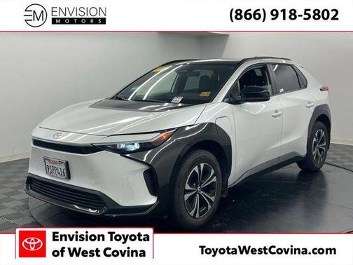 Wind Chill Pearl 2025 Toyota bZ4X XLE