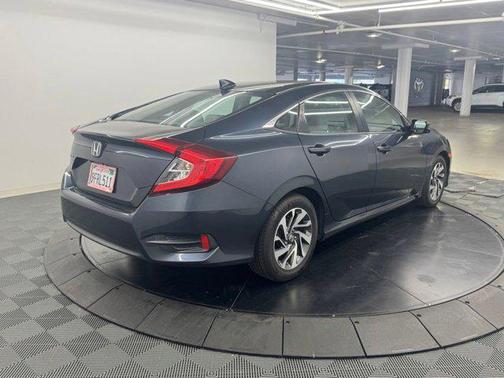 Polished Metal Metallic 2017 Honda Civic EX