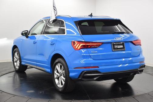 2022 Audi Q3 45 S line Premium