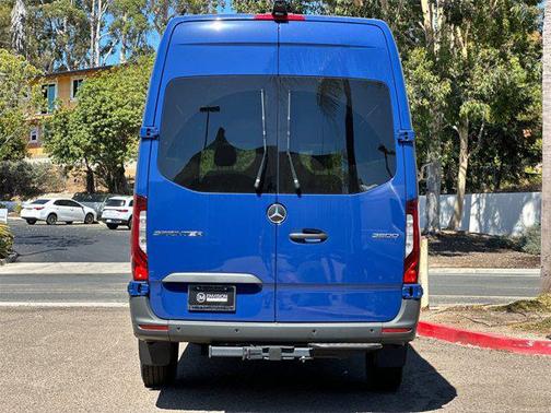 2024 Mercedes-Benz Sprinter 2500 Cargo 170 WB