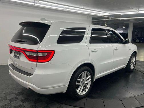 White Knuckle Clearcoat 2022 Dodge Durango R/T Plus RWD