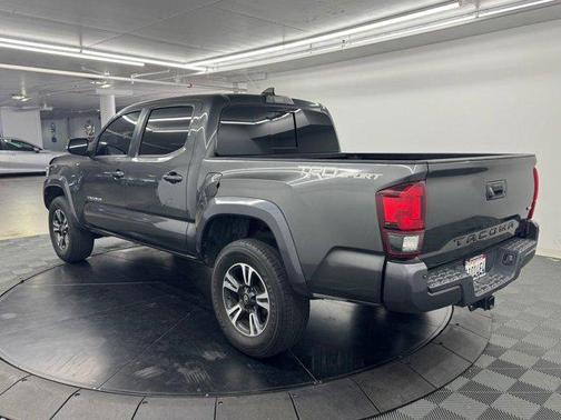 Magnetic Gray Metallic 2018 Toyota Tacoma TRD Sport